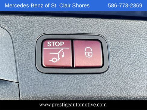 Used 2022 Mercedes-Benz GLC 300 4MATIC image 13