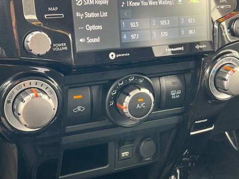 Certified 2024 Toyota 4Runner TRD Off-Road image 25