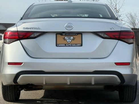 Used 2021 Nissan Sentra SV image 4