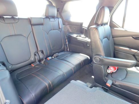 Certified 2024 Honda Pilot TrailSport image 5