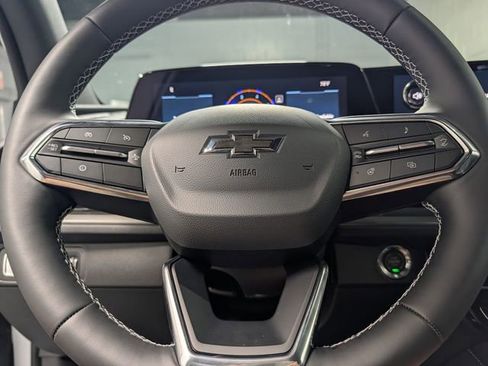 New 2026 Chevrolet Traverse LT w/ Midnight/Sport Edition AWD/4WD image 19
