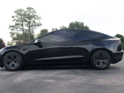 Used 2023 Tesla Model 3 Standard Range RWD image 2