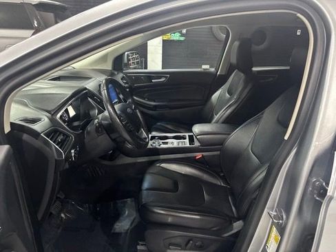 Used 2021 Ford Edge Titanium AWD/4WD image 10