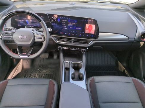 Certified 2024 Chevrolet Equinox EV RS image 17