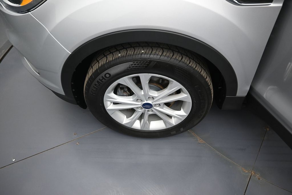Used 2018 Ford Escape SE AWD/4WD image 33