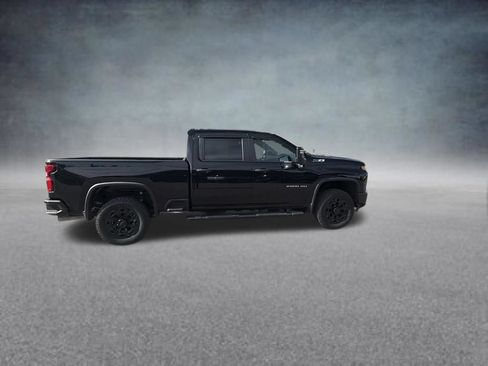 Used 2021 Chevrolet Silverado 2500 Custom w/ Custom Value Package AWD/4WD image 7