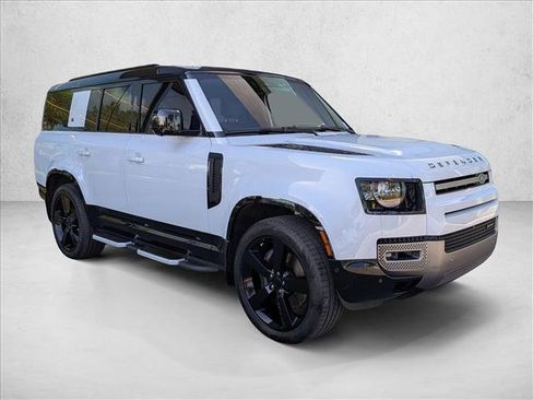 Certified 2023 Land Rover Defender 130 X-Dynamic SE AWD/4WD image 3