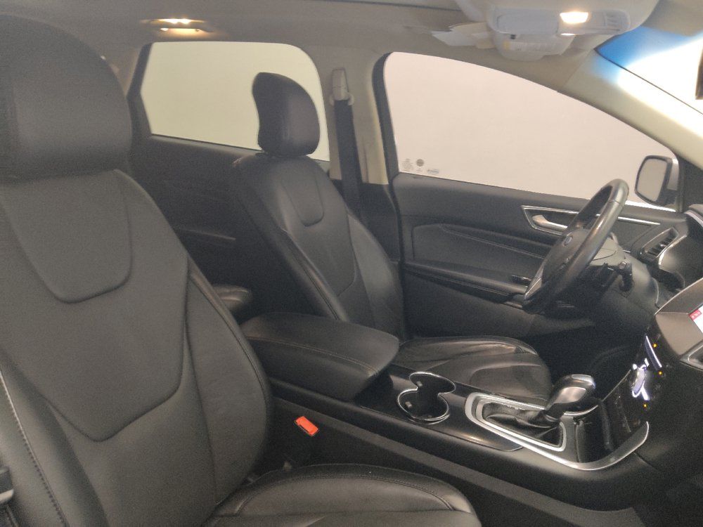 Used 2017 Ford Edge Titanium w/ Technology Package FWD image 21