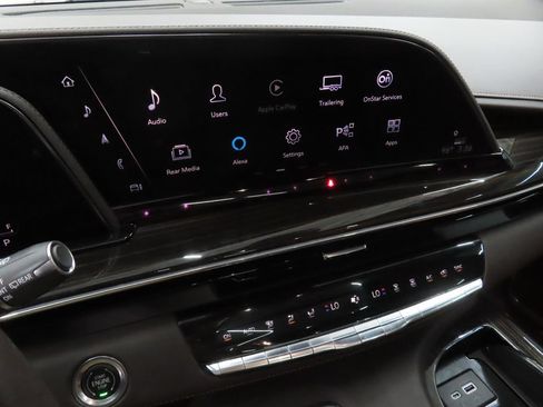 Used 2023 Cadillac Escalade Sport AWD/4WD image 15