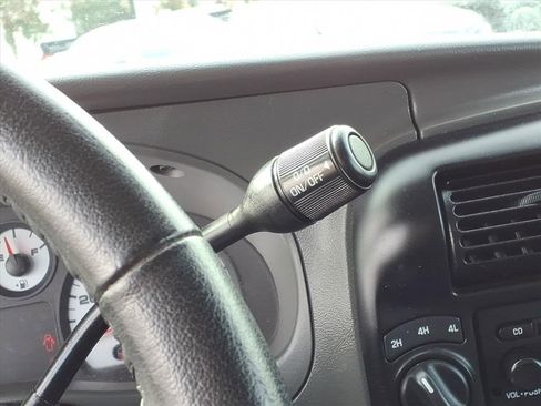 Used 2010 Ford Ranger XLT image 25