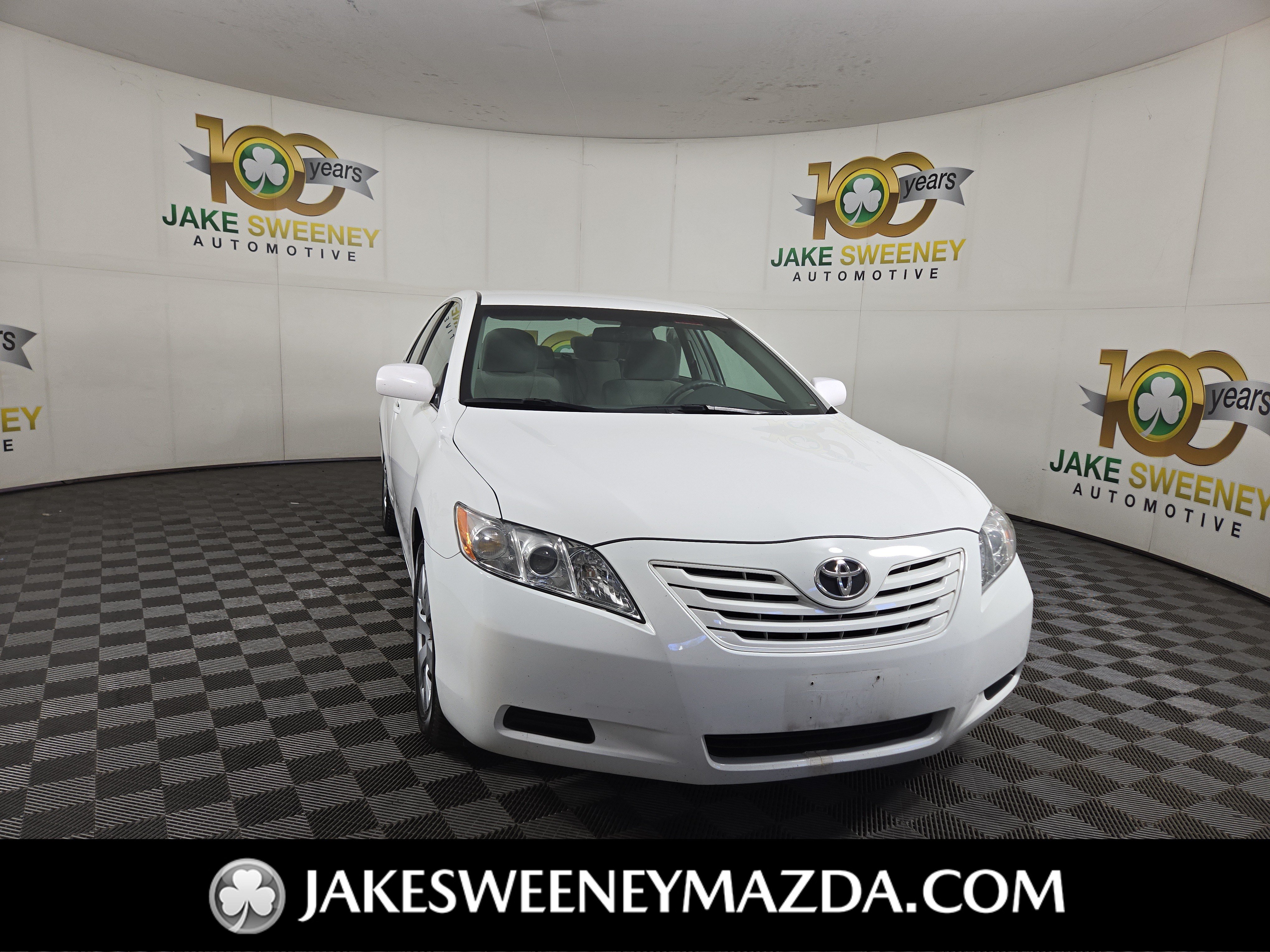 Used 2008 Toyota Camry LE FWD image 1