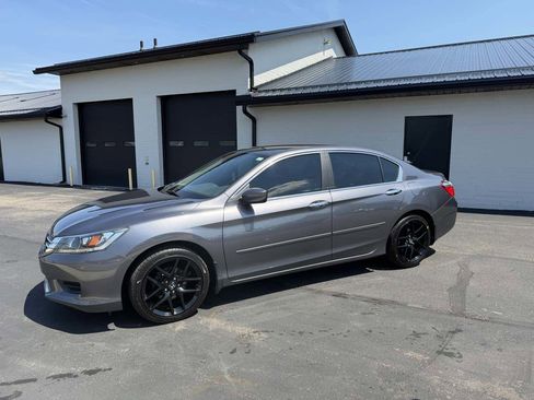 Used 2015 Honda Accord LX image 3