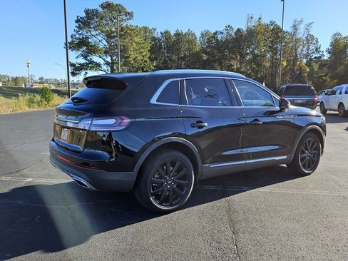 Used 2023 Lincoln Nautilus Reserve w/ Monochromatic Package image 10