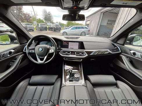 Used 2021 BMW X5 xDrive40i w/ Premium Package image 30