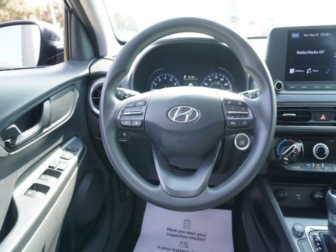 Used 2022 Hyundai Kona SEL FWD image 13