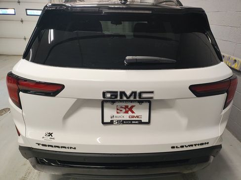 New 2026 GMC Terrain Elevation w/ Elevation Premium Package image 22