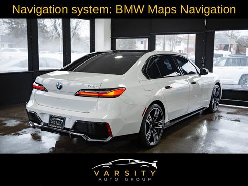 Used 2025 BMW 740i image 4