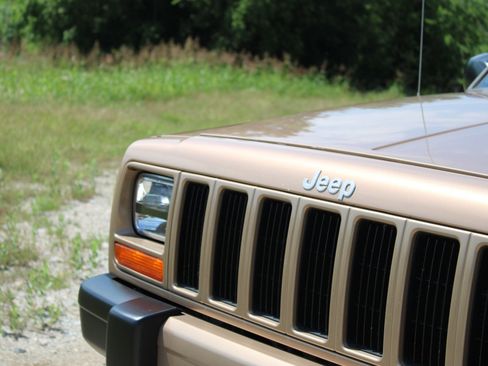 Used 1999 Jeep Cherokee Sport AWD/4WD image 3