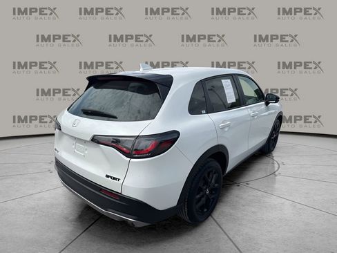 Used 2024 Honda HR-V Sport image 5