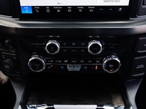 Used 2024 Ford F250 Lariat AWD/4WD image 16