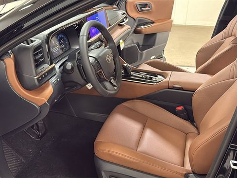 New 2026 Toyota Crown Signia image 12