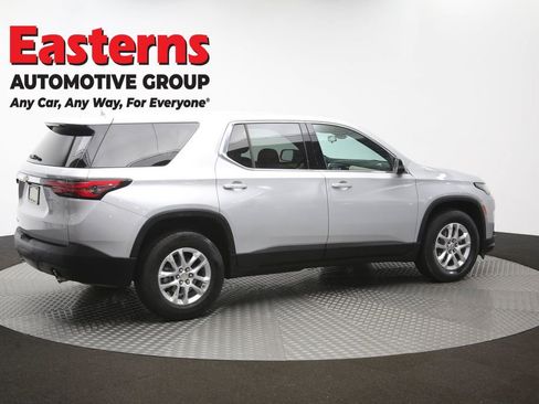 Used 2022 Chevrolet Traverse LS AWD/4WD image 41