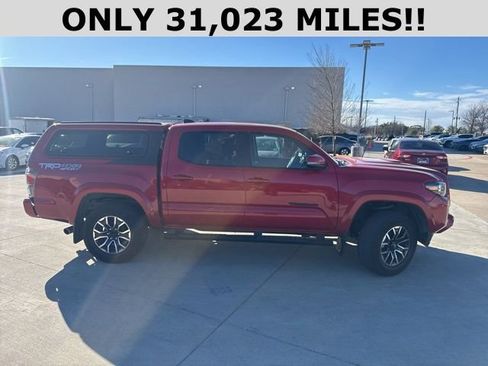 Used 2023 Toyota Tacoma TRD Sport image 2