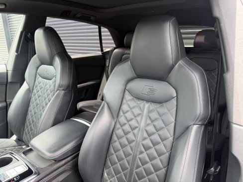 Used 2022 Audi SQ8 Prestige AWD/4WD image 14