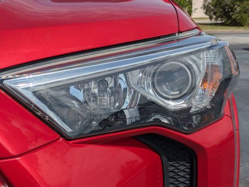 Used 2020 Toyota 4Runner TRD Off-Road Premium AWD/4WD image 30