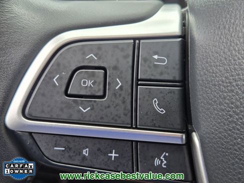 Used 2024 Toyota Highlander XLE image 31