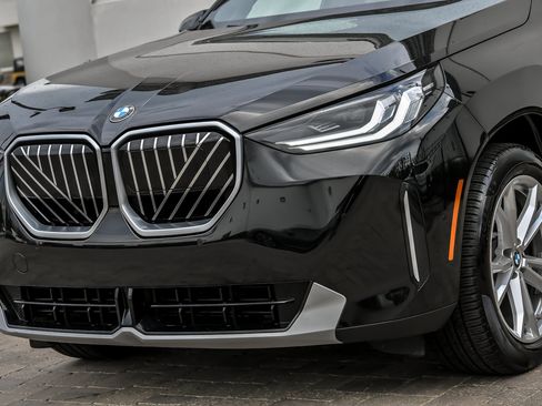 Used 2025 BMW X3 xDrive30 w/ Convenience Package AWD/4WD image 7