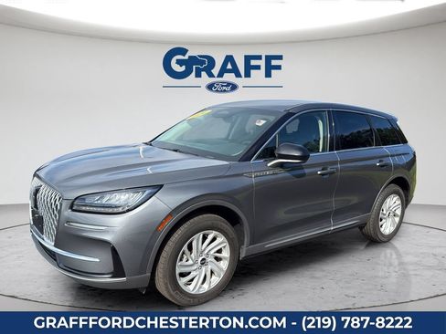 Used 2024 Lincoln Corsair AWD image 2