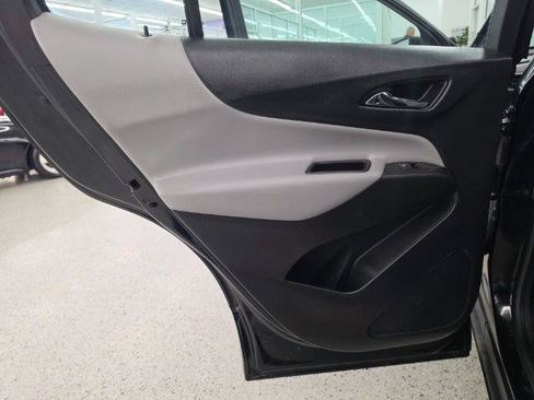 Used 2019 Chevrolet Equinox LS FWD image 26