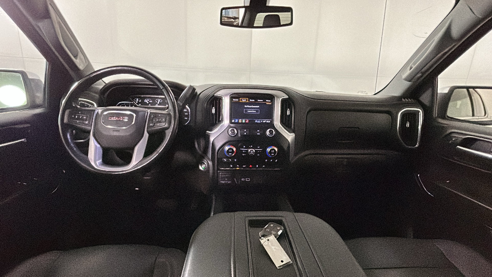 Used 2021 GMC Sierra 1500 SLT AWD/4WD image 32