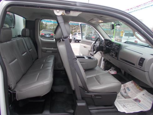 Used 2013 Chevrolet Silverado 3500 W/T image 8