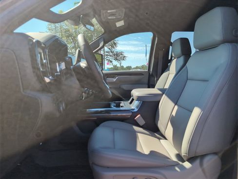 New 2026 Chevrolet Silverado 3500 LT image 9