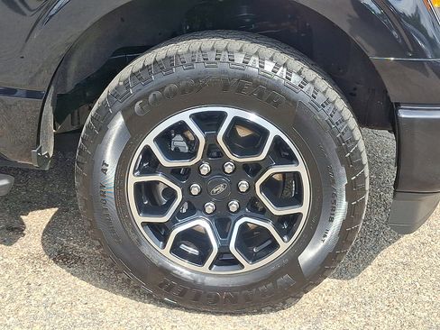 Used 2022 Ford F150 XLT w/ Equipment Group 302A High AWD/4WD image 8