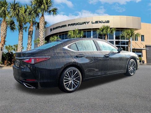 Certified 2025 Lexus ES 350 w/ Premium Package image 4