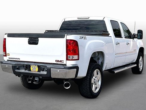 Used 2014 GMC Sierra 2500 SLE w/ Texas Edition AWD/4WD image 2