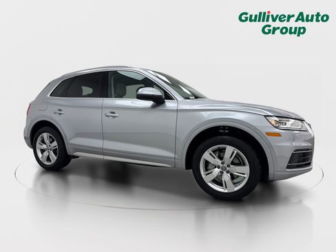 Used 2019 Audi Q5 2.0T Premium w/ Convenience Package AWD/4WD image 12