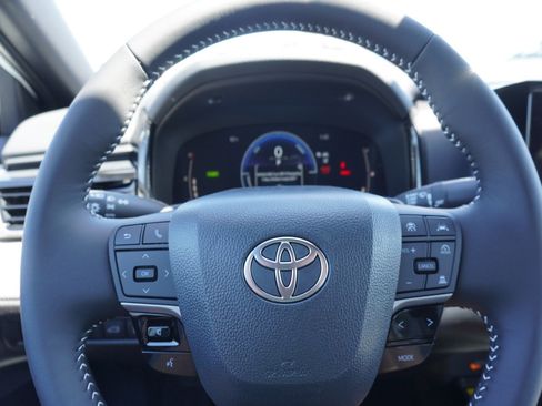 New 2026 Toyota Camry SE image 22