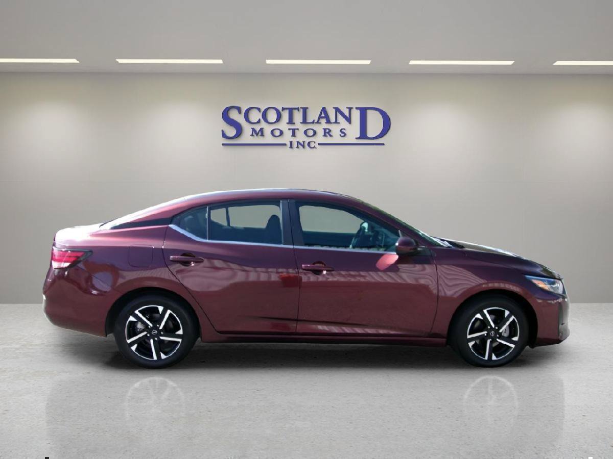 Used 2024 Nissan Sentra SV FWD image 5