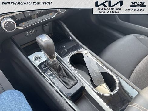 Used 2024 Nissan Altima 2.5 SV image 23