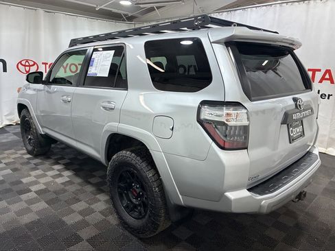 Used 2016 Toyota 4Runner Trail Premium AWD/4WD image 5