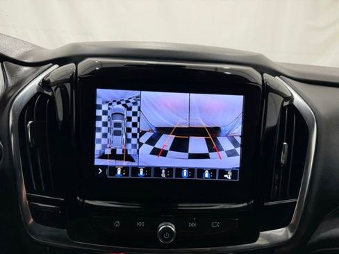Used 2021 Chevrolet Traverse RS image 39