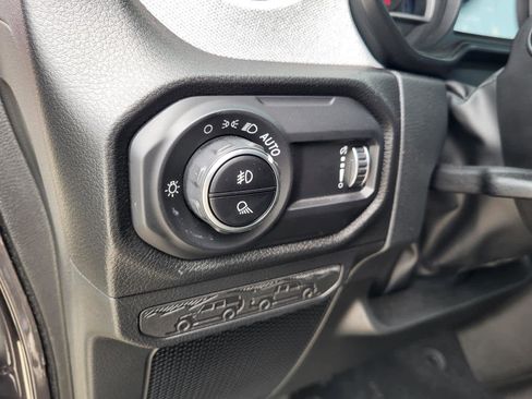 New 2025 Jeep Gladiator Sport AWD/4WD image 16