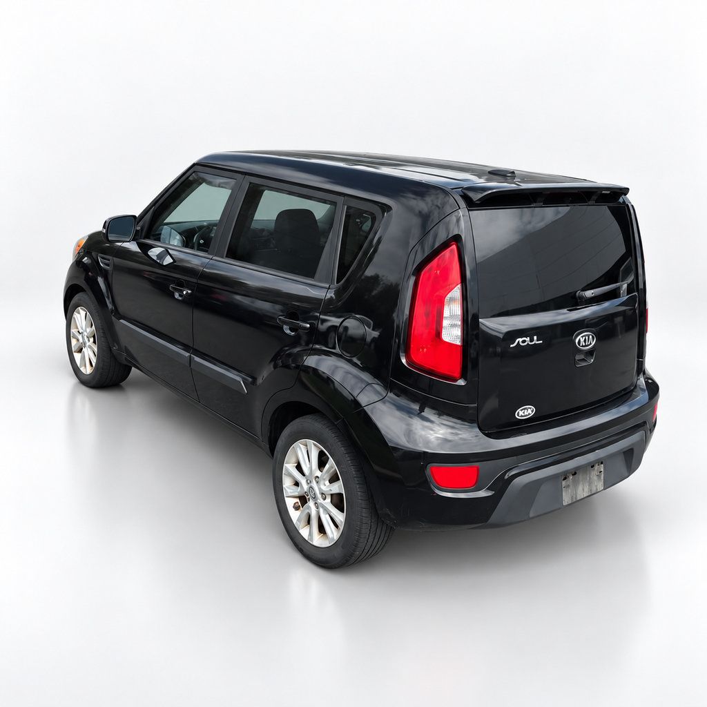 Used 2012 Kia Soul + FWD image 5