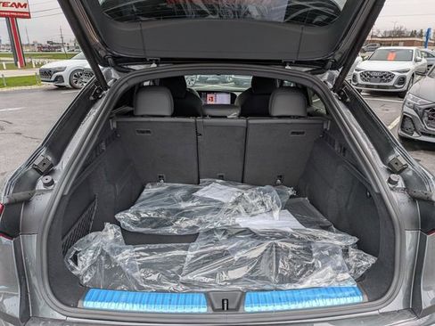 New 2026 Audi SQ5 Premium Plus AWD/4WD image 18