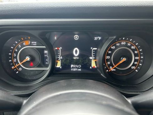 Certified 2025 Jeep Wrangler Willys image 2