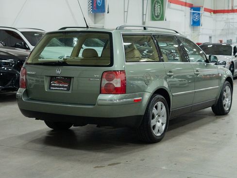 Used 2002 Volkswagen Passat GLX image 8